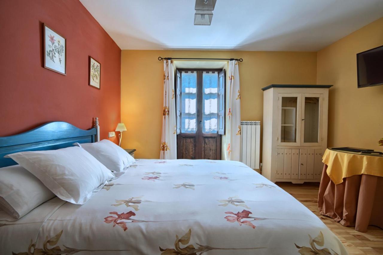 Hotel Rural El Almadiero Burgui Ngoại thất bức ảnh