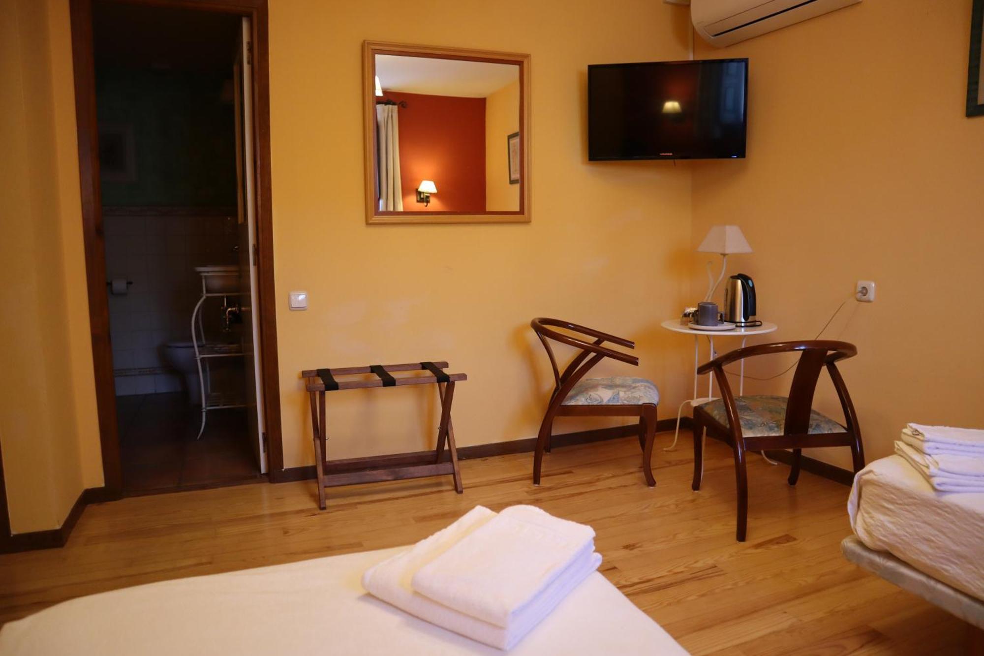 Hotel Rural El Almadiero Burgui Ngoại thất bức ảnh
