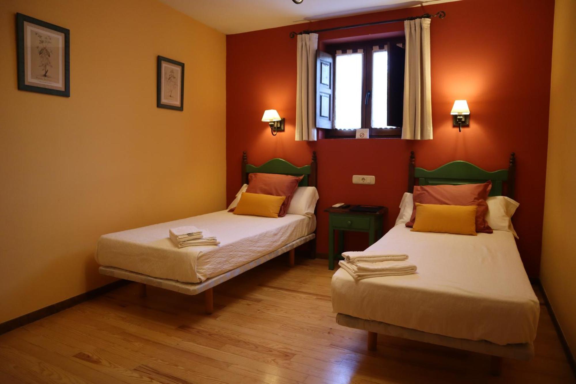 Hotel Rural El Almadiero Burgui Ngoại thất bức ảnh